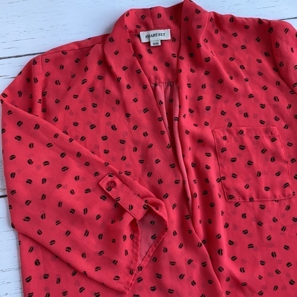 Hearts Patterned Blouse Deep V Pink and Black - Picture 11 of 16